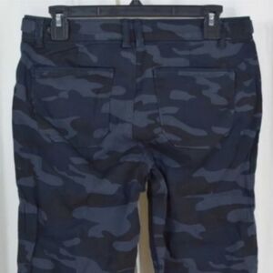 DEMOCRACY AB Technology Camo High Waist Crop Size 10 Blue Black Grey